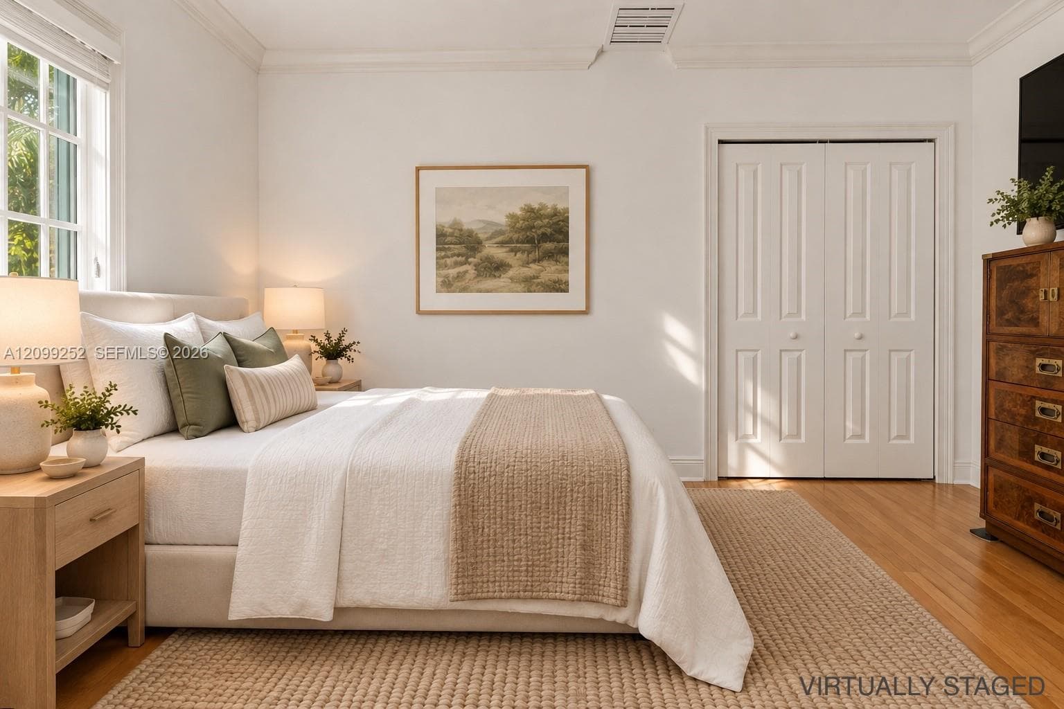 Guest Room with BONUS area + Additional Closet