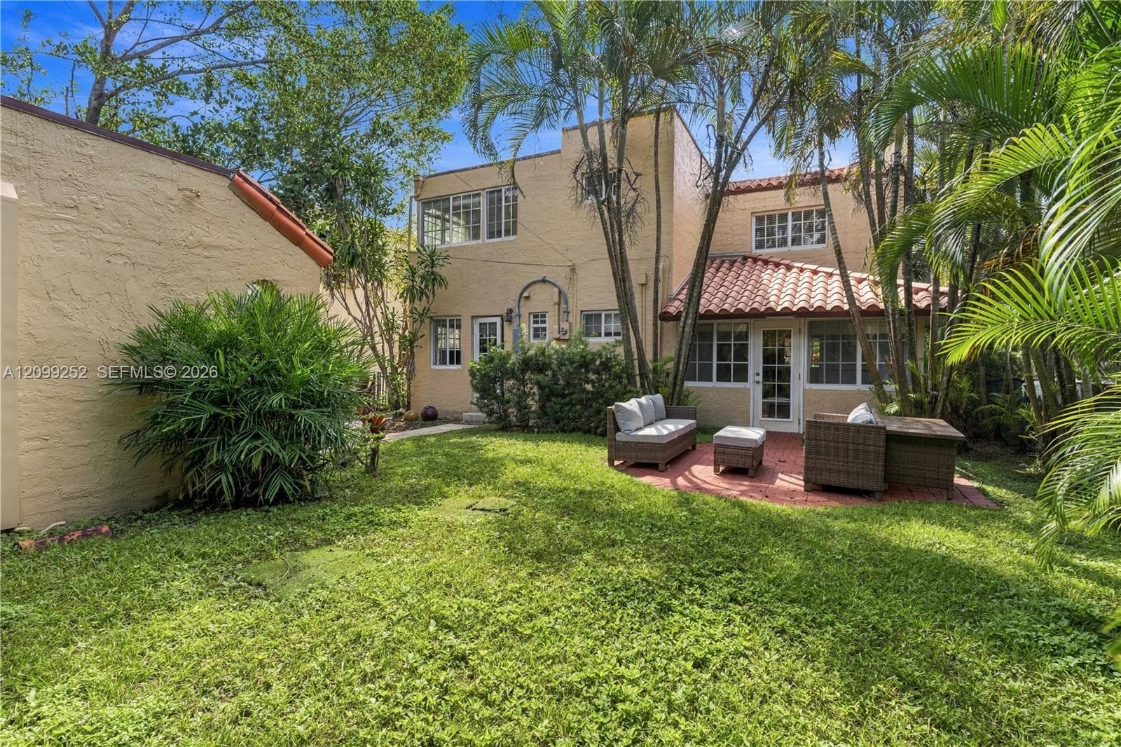 1461 Certosa Ave photo 31