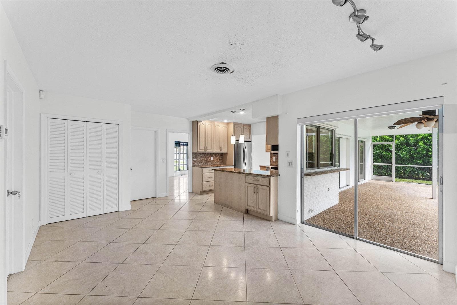 008-1368Southwest13thStreet-BocaRaton-FL