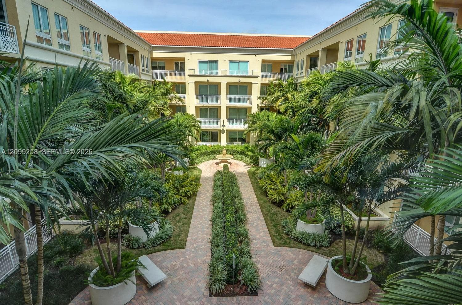 TOSCANO CONDO · #810S in Miami - Photo 23