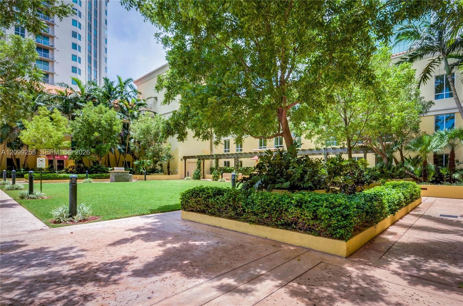 TOSCANO CONDO · #810S in Miami - Photo 22