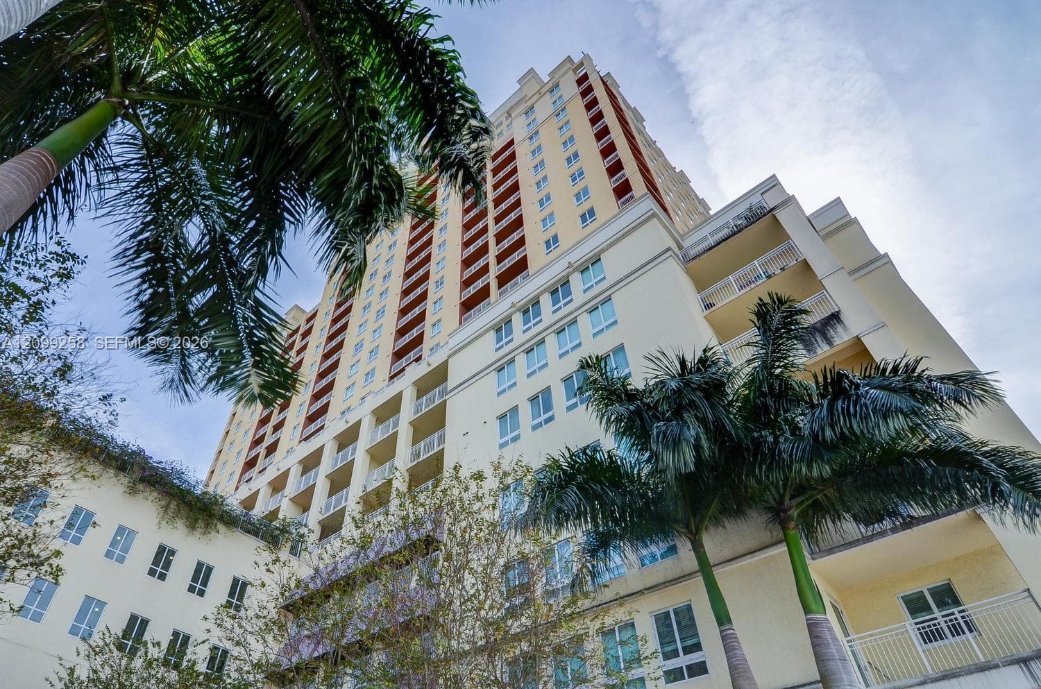 TOSCANO CONDO · #810S in Miami - Photo 3