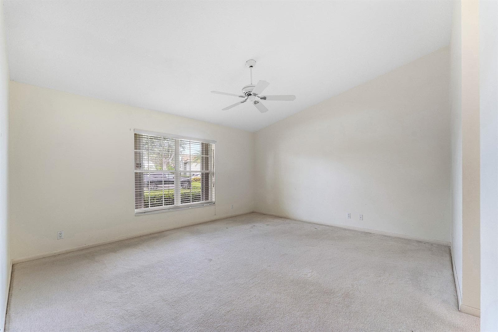 024-23350TorreCircle-BocaRaton-FL-33433-