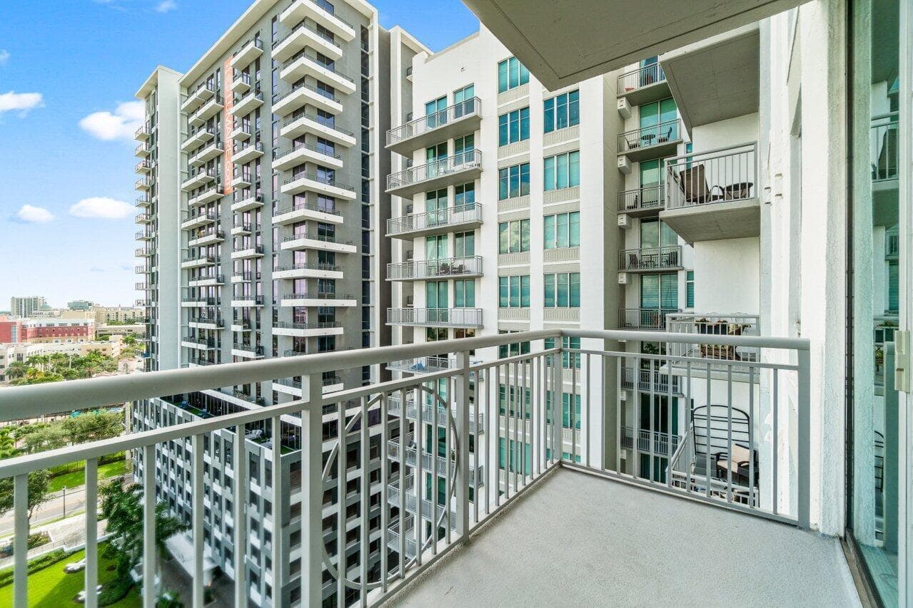 035-300SouthAustralianAvenue-1104-WestPa
