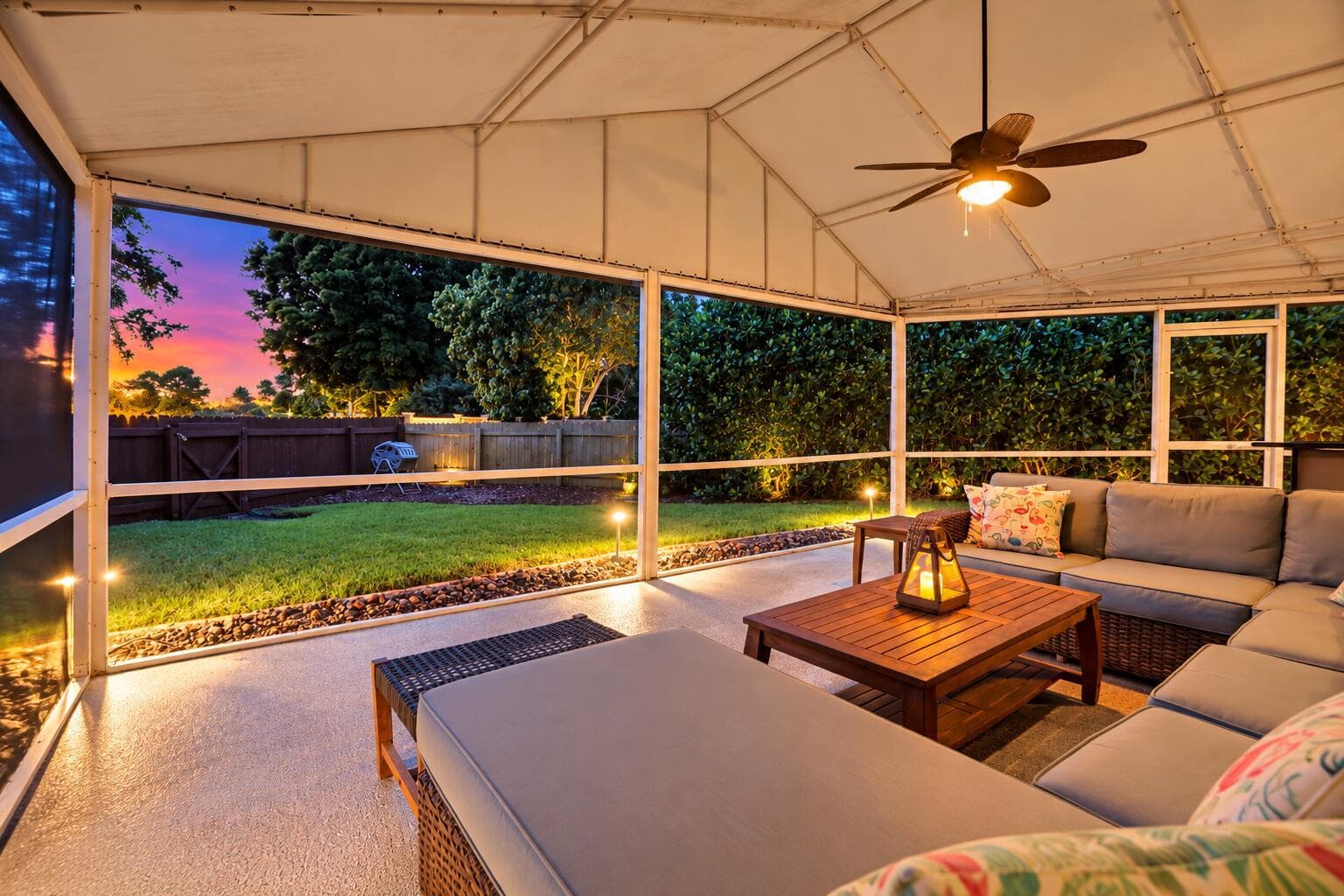 Nearly 1400sqft covered & screened patio