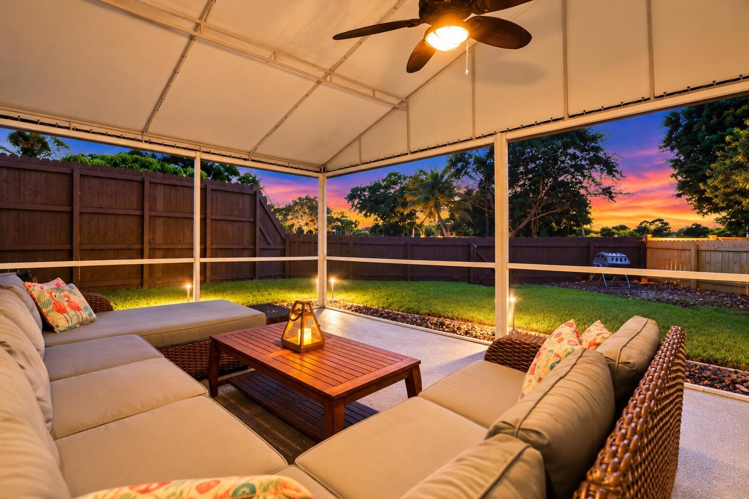Nearly 1400sqft covered & screened patio