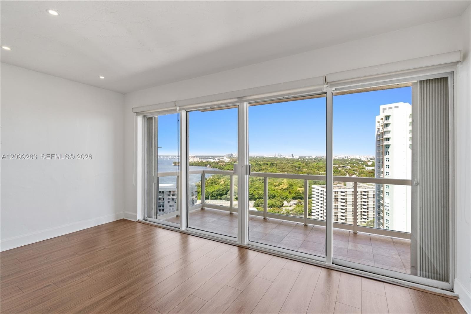 Brickell Townhouse · #PHL in Miami - Photo 6