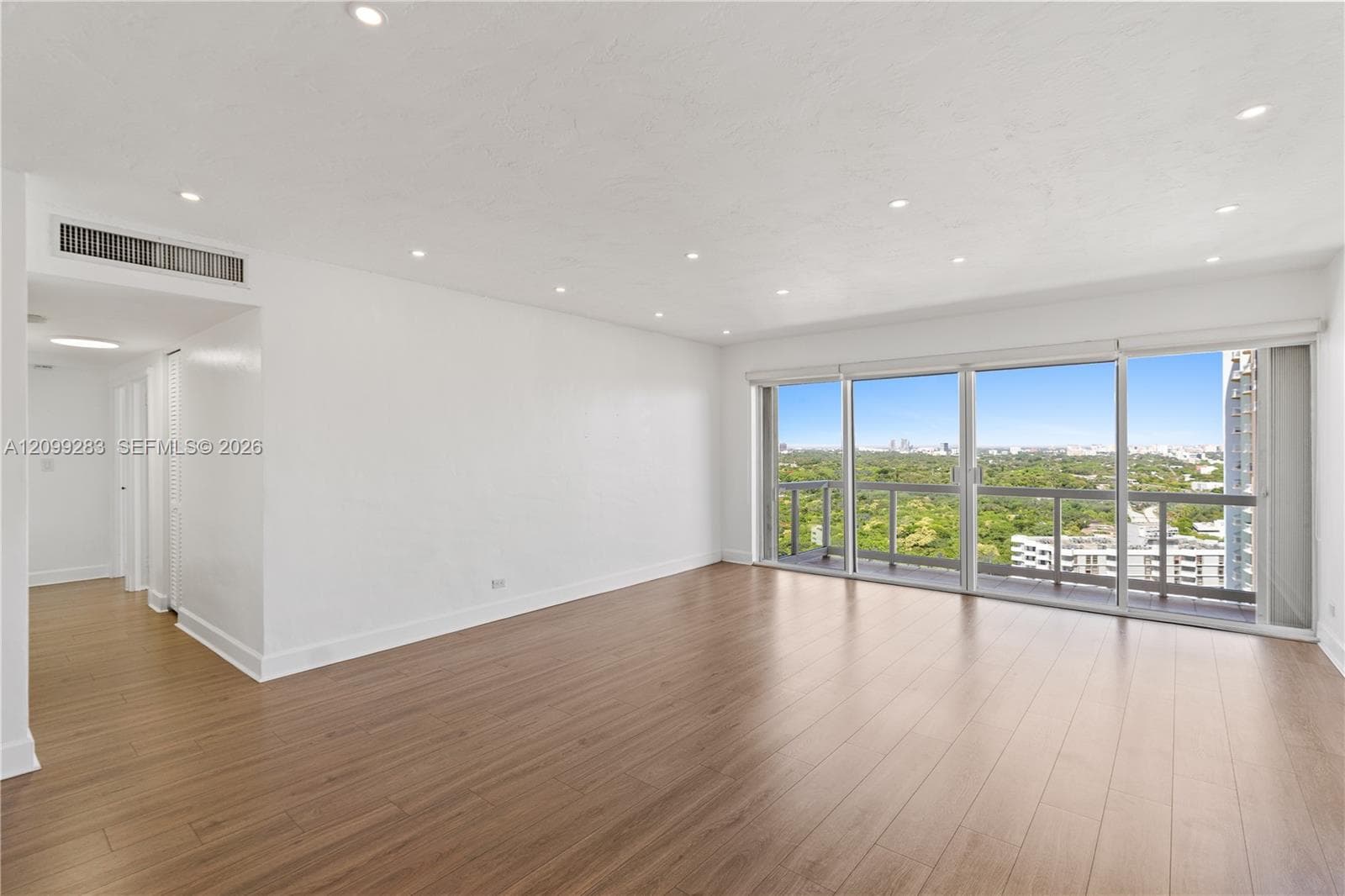 Brickell Townhouse · #PHL in Miami - Photo 5