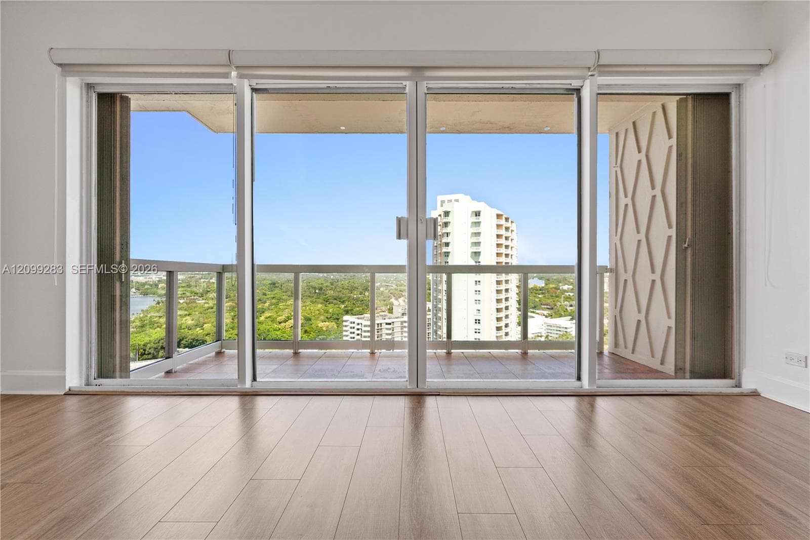 Brickell Townhouse · #PHL in Miami - Photo 10