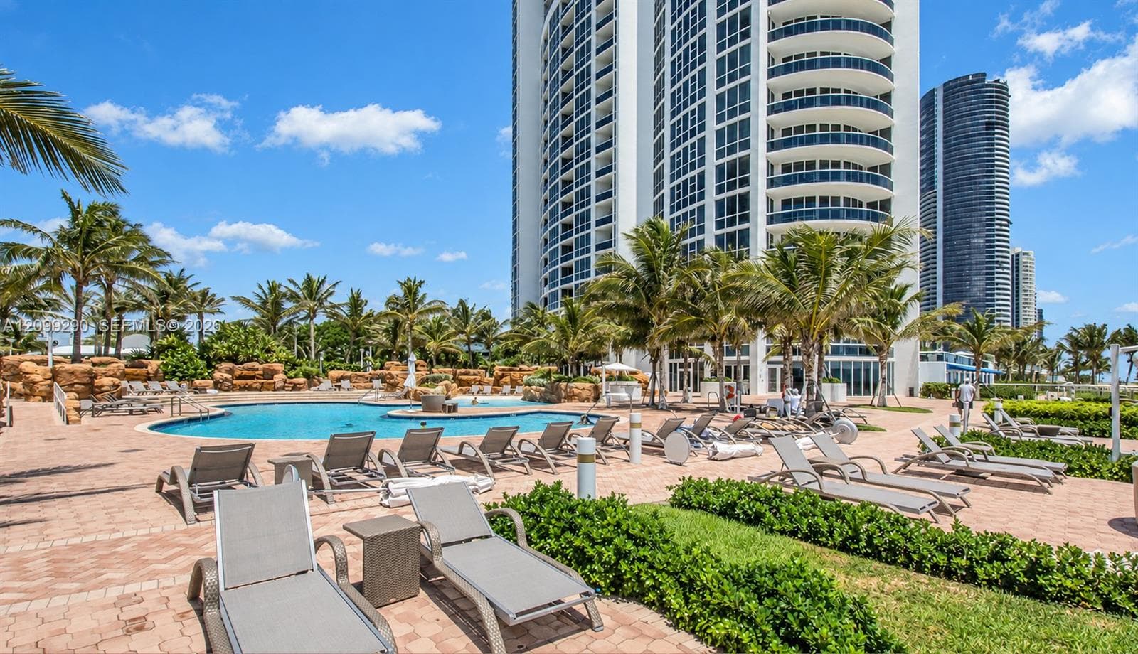 Trump Palace · #602 in Sunny Isles Beach - Photo 3