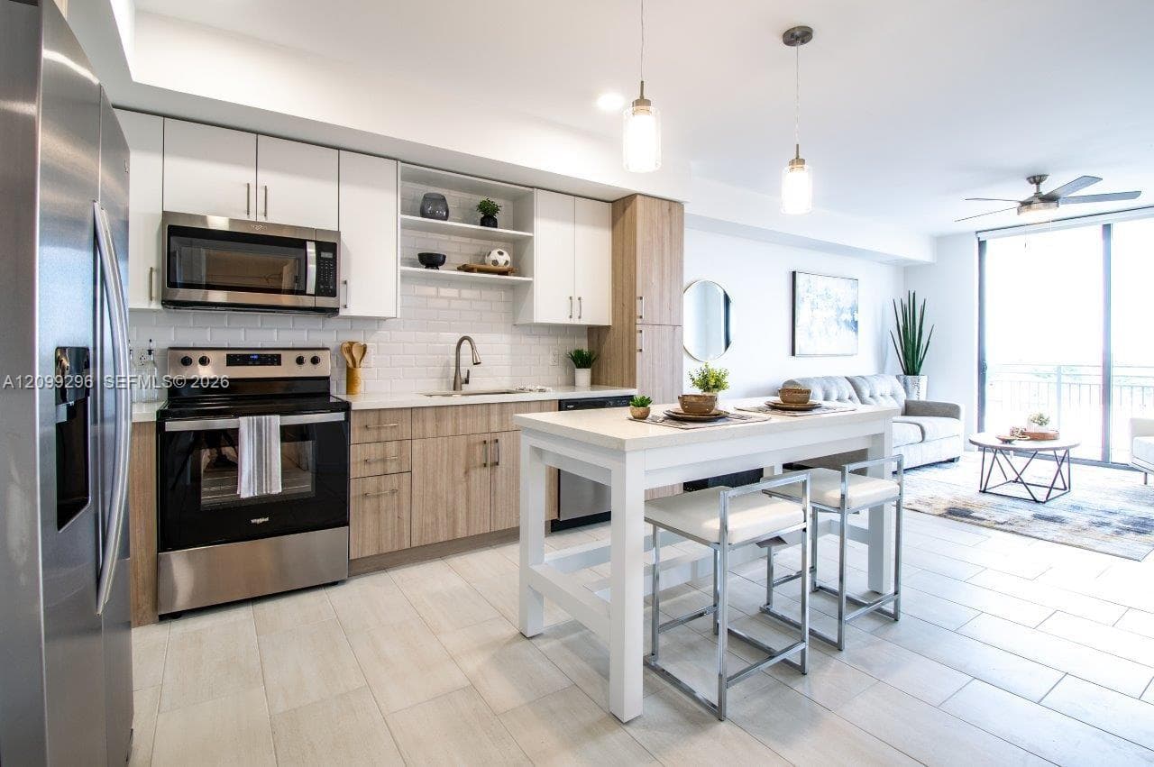 3645 Nw 36th St · #504 in Miami - Photo 3