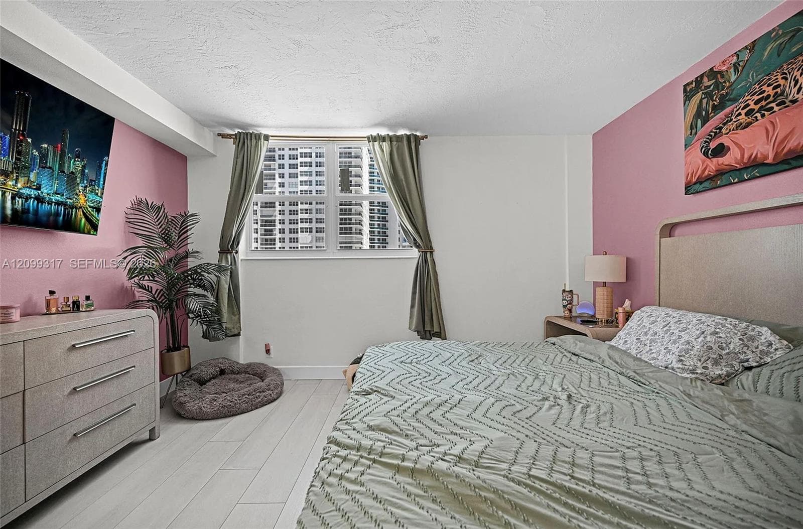 RESIDENCES ON HOLLYWOOD BL · #403 in Hollywood - Photo 7