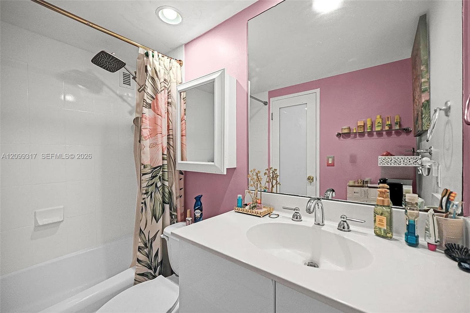 RESIDENCES ON HOLLYWOOD BL · #403 in Hollywood - Photo 11