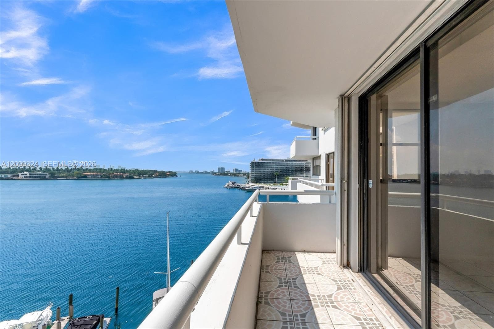 Indian Cr Cl Marina Condo · #6D in Miami Beach - Photo 2