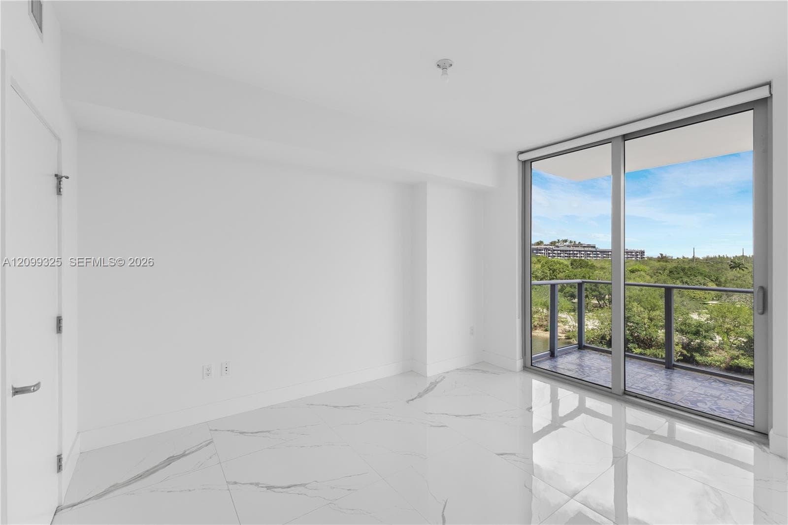 THE HARBOUR NORTH CONDO · #506 in North Miami Beach - Photo 16
