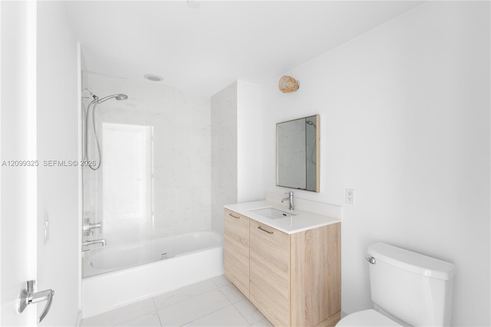 THE HARBOUR NORTH CONDO · #506 in North Miami Beach - Photo 22
