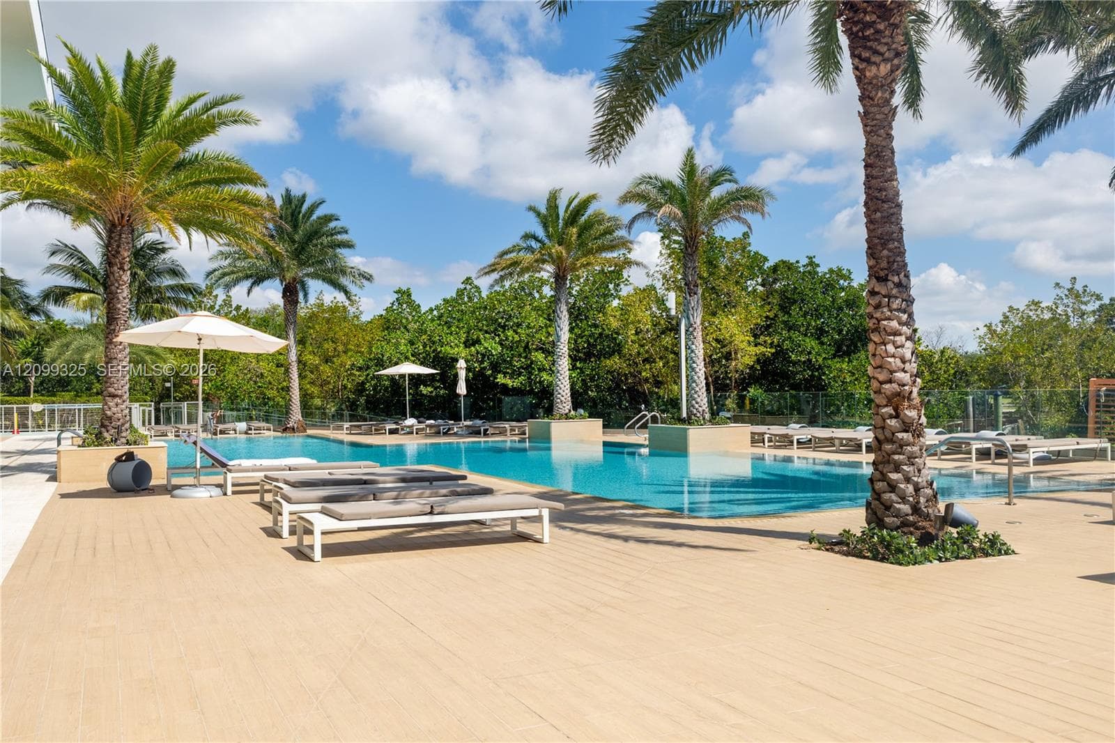 THE HARBOUR NORTH CONDO · #506 in North Miami Beach - Photo 28