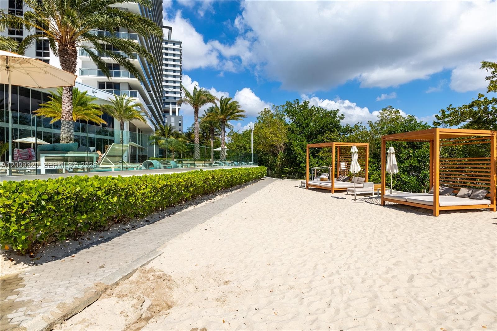 THE HARBOUR NORTH CONDO · #506 in North Miami Beach - Photo 33