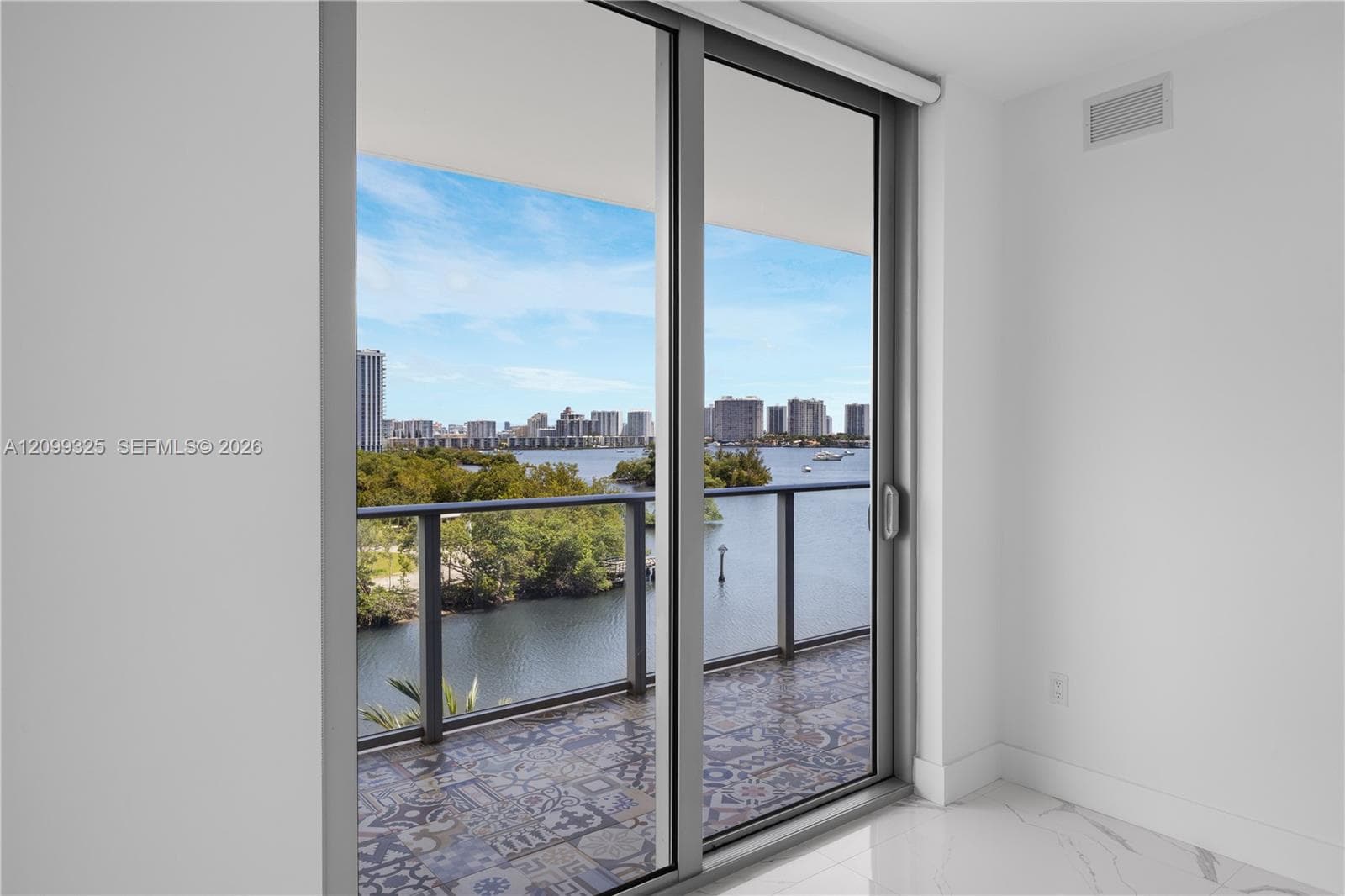 THE HARBOUR NORTH CONDO · #506 in North Miami Beach - Photo 15
