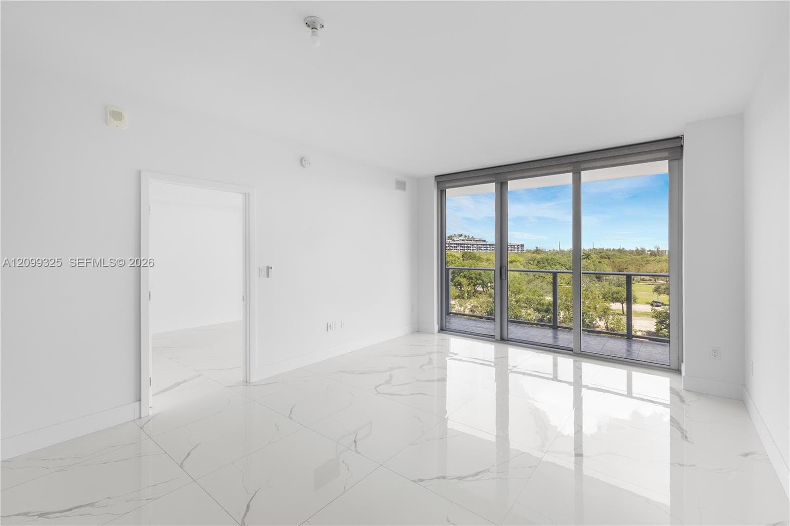 THE HARBOUR NORTH CONDO · #506 in North Miami Beach - Photo 11