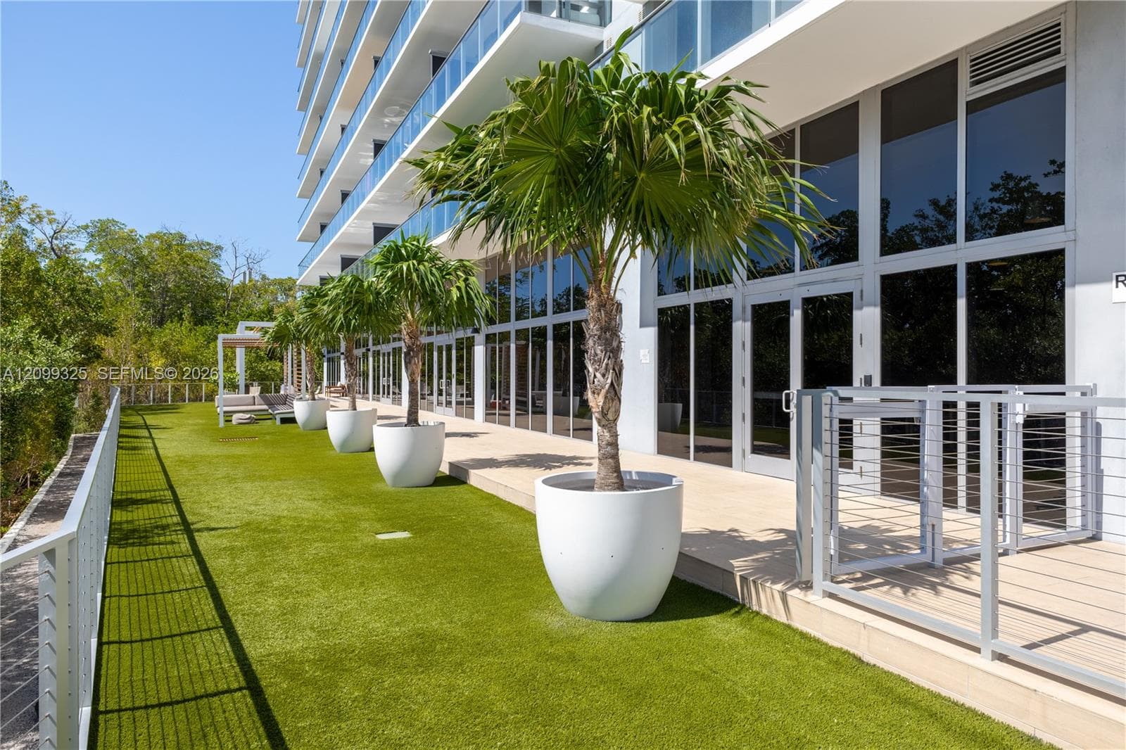 THE HARBOUR NORTH CONDO · #506 in North Miami Beach - Photo 29