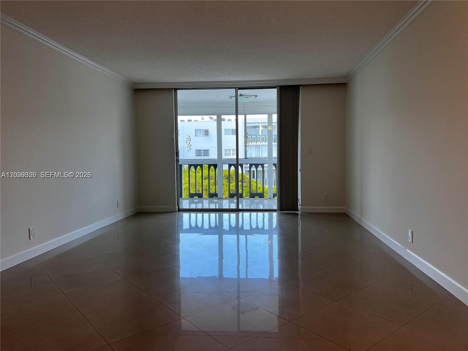 MEADOWBROOK TOWERS CONDO · #605 in Hallandale Beach - Photo 2