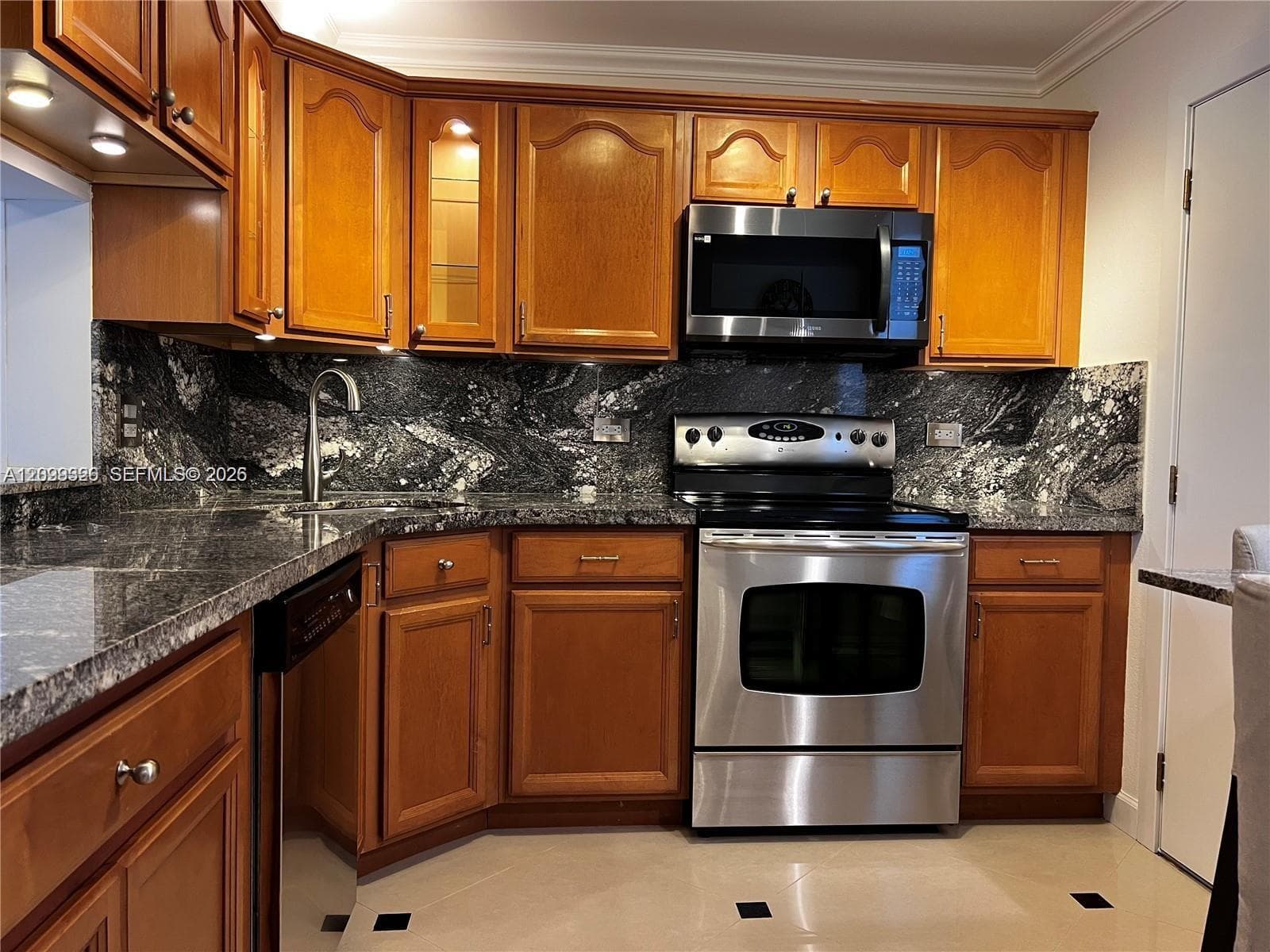 MEADOWBROOK TOWERS CONDO · #605 in Hallandale Beach - Photo 3