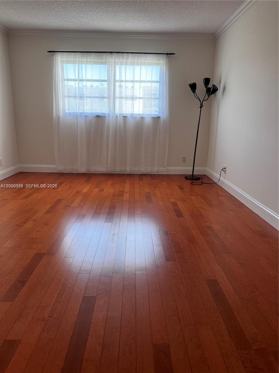 MEADOWBROOK TOWERS CONDO · #605 in Hallandale Beach - Photo 10
