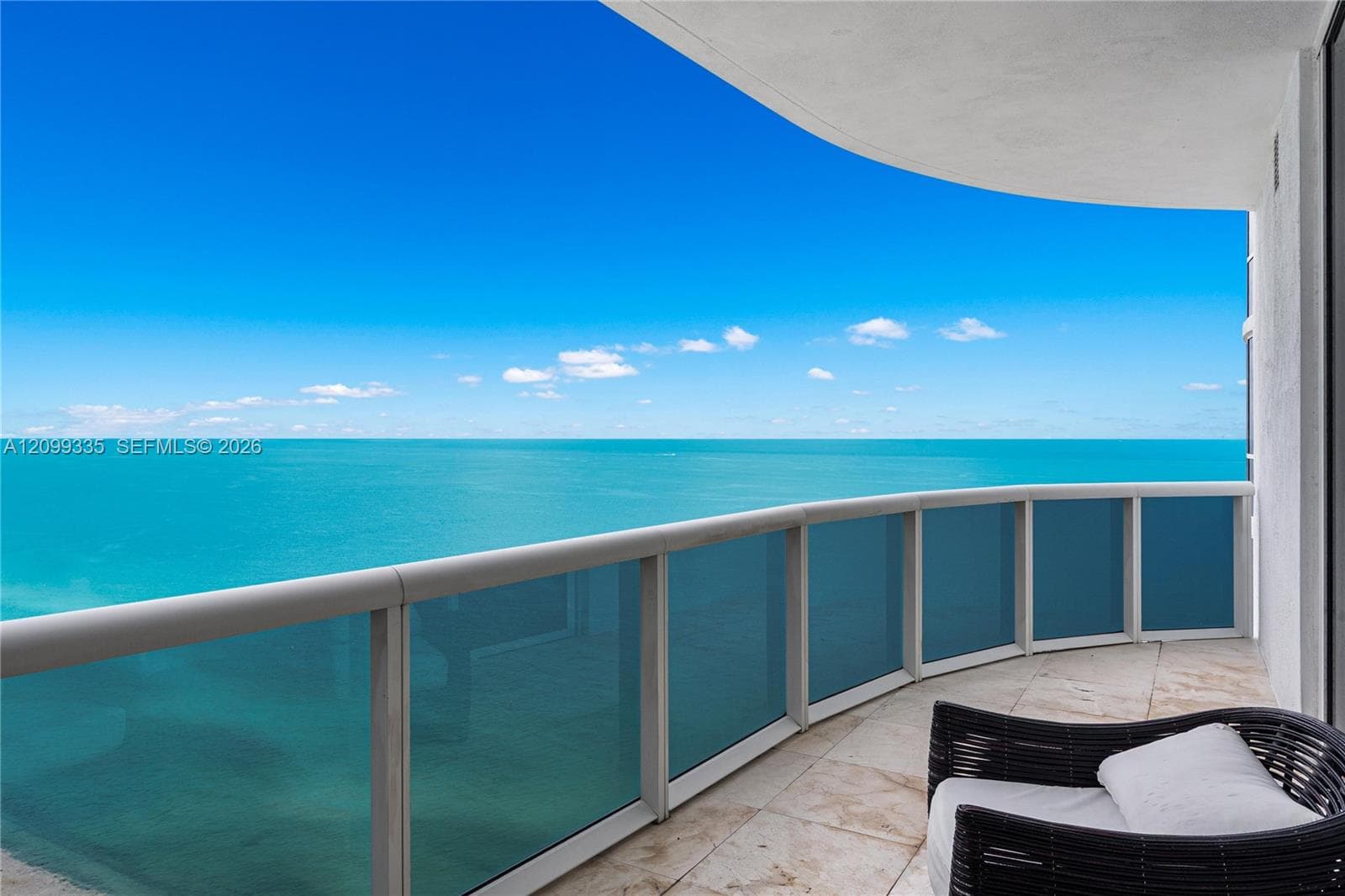 Trump Tower II · #3002 in Sunny Isles Beach - Photo 2