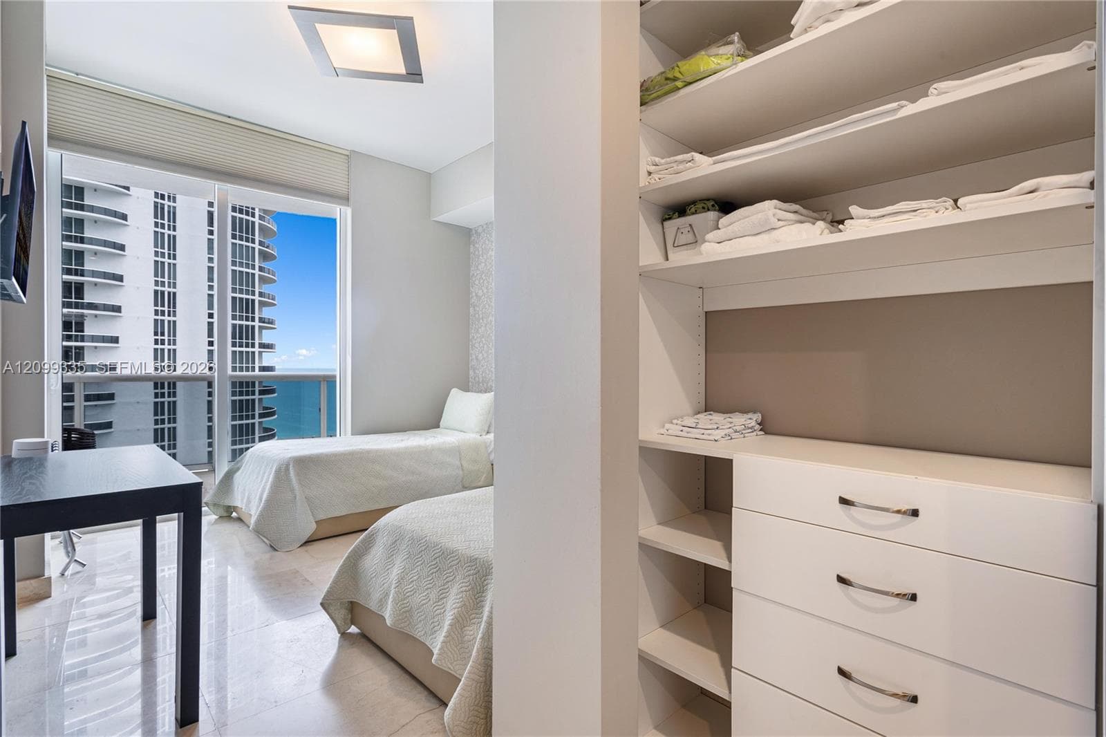 Trump Tower II · #3002 in Sunny Isles Beach - Photo 6