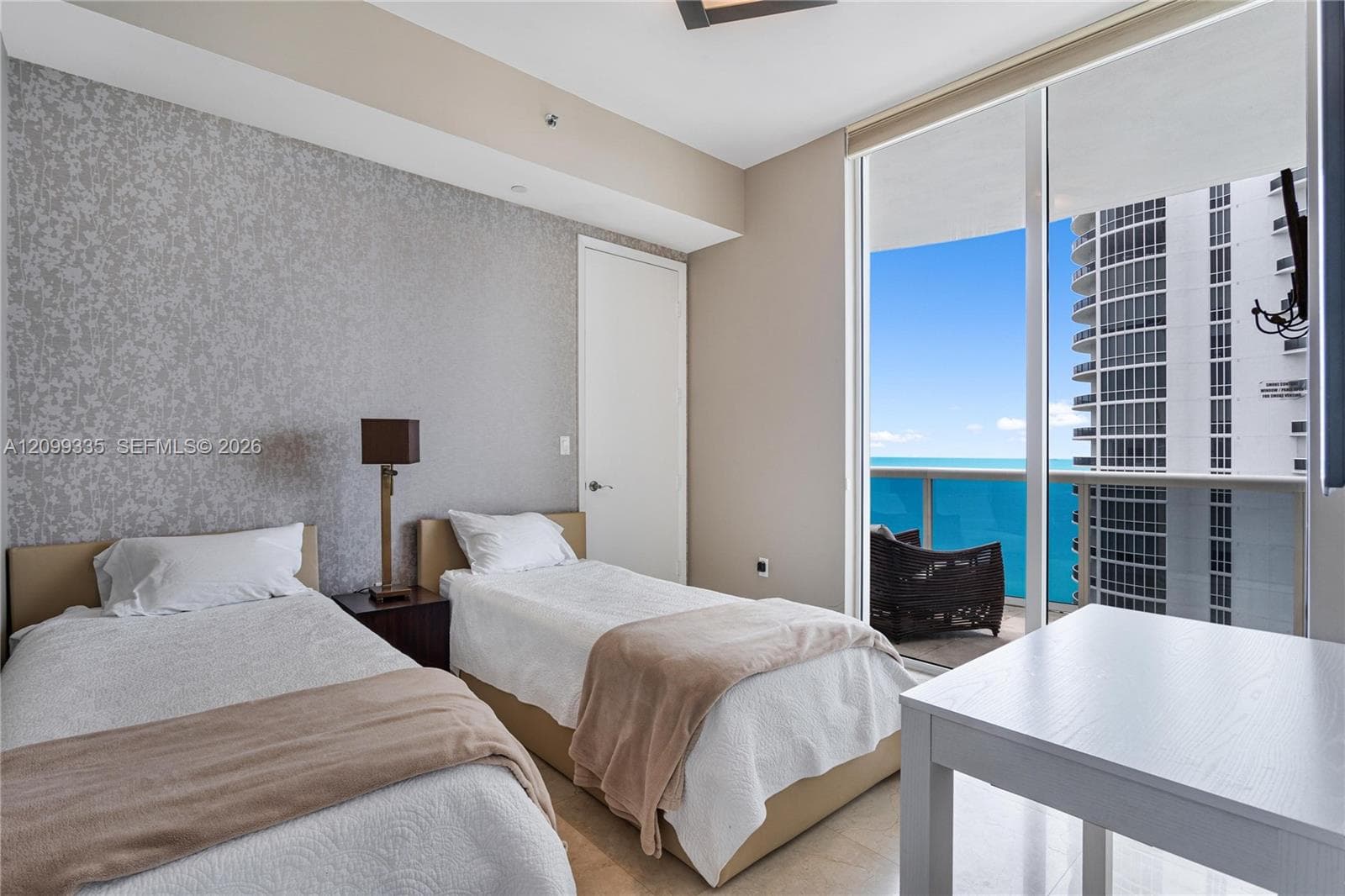Trump Tower II · #3002 in Sunny Isles Beach - Photo 7