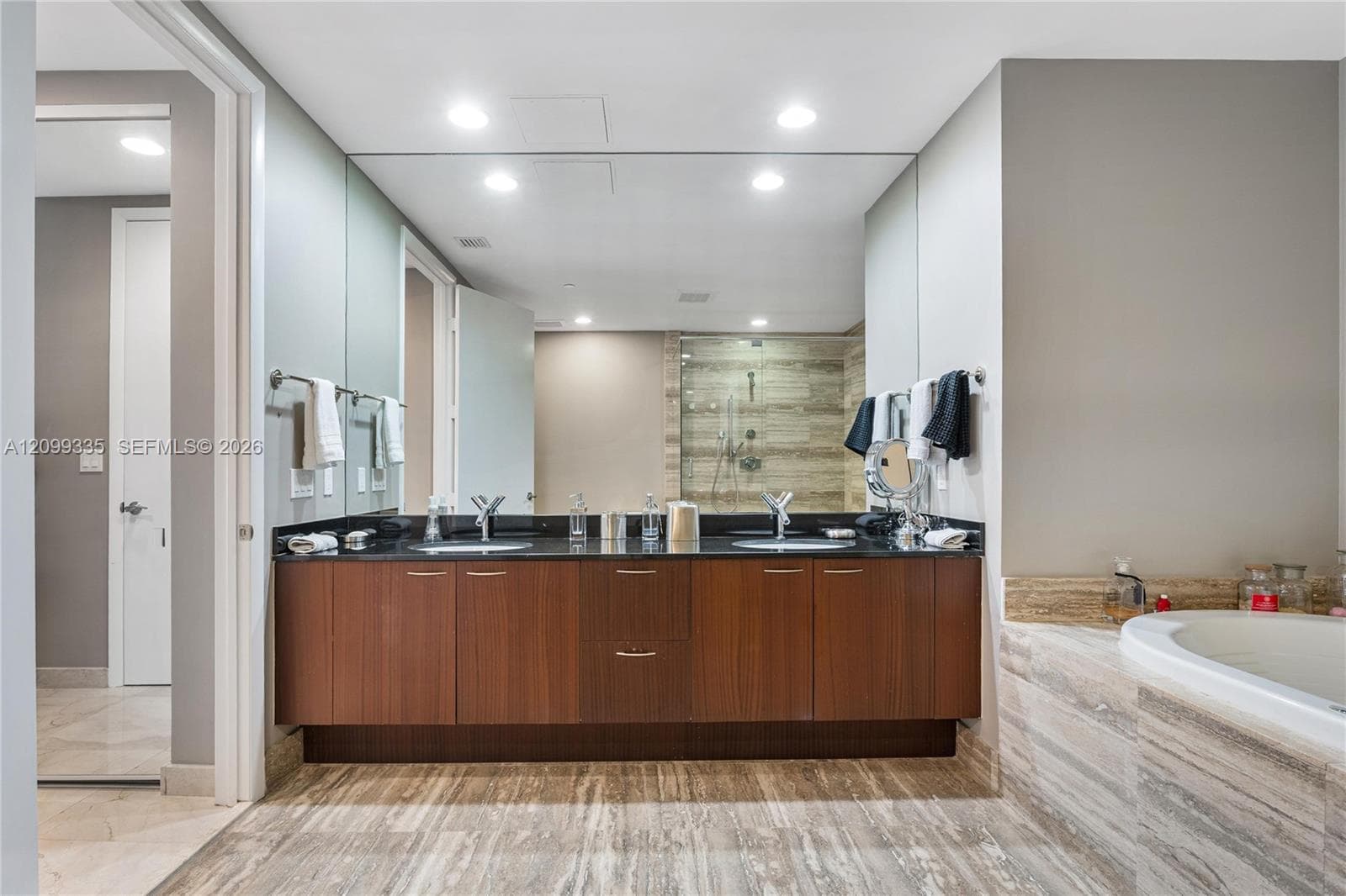 Trump Tower II · #3002 in Sunny Isles Beach - Photo 14
