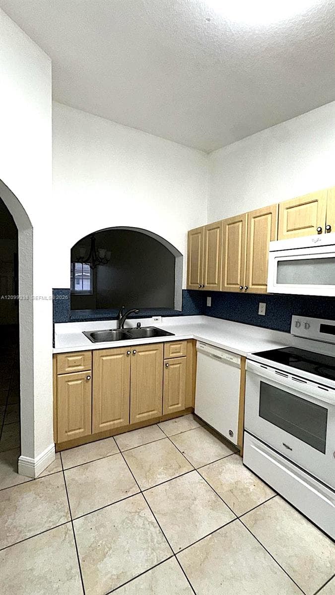 VENETIA GARDENS CONDO · #203 in Homestead - Photo 7