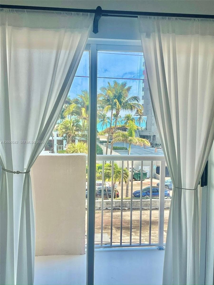 Harding Tower Condo · #412 in Miami Beach - Photo 2