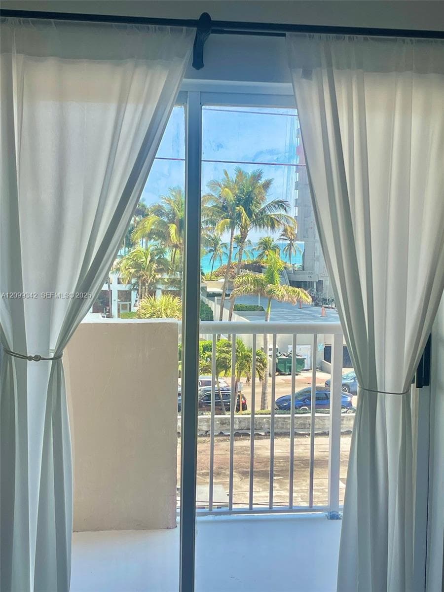 Harding Tower Condo · #412 in Miami Beach - Photo 1