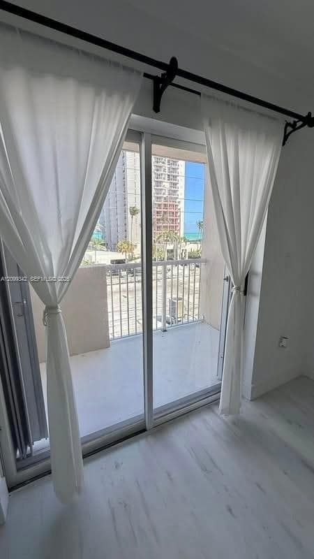 Harding Tower Condo · #412 in Miami Beach - Photo 4