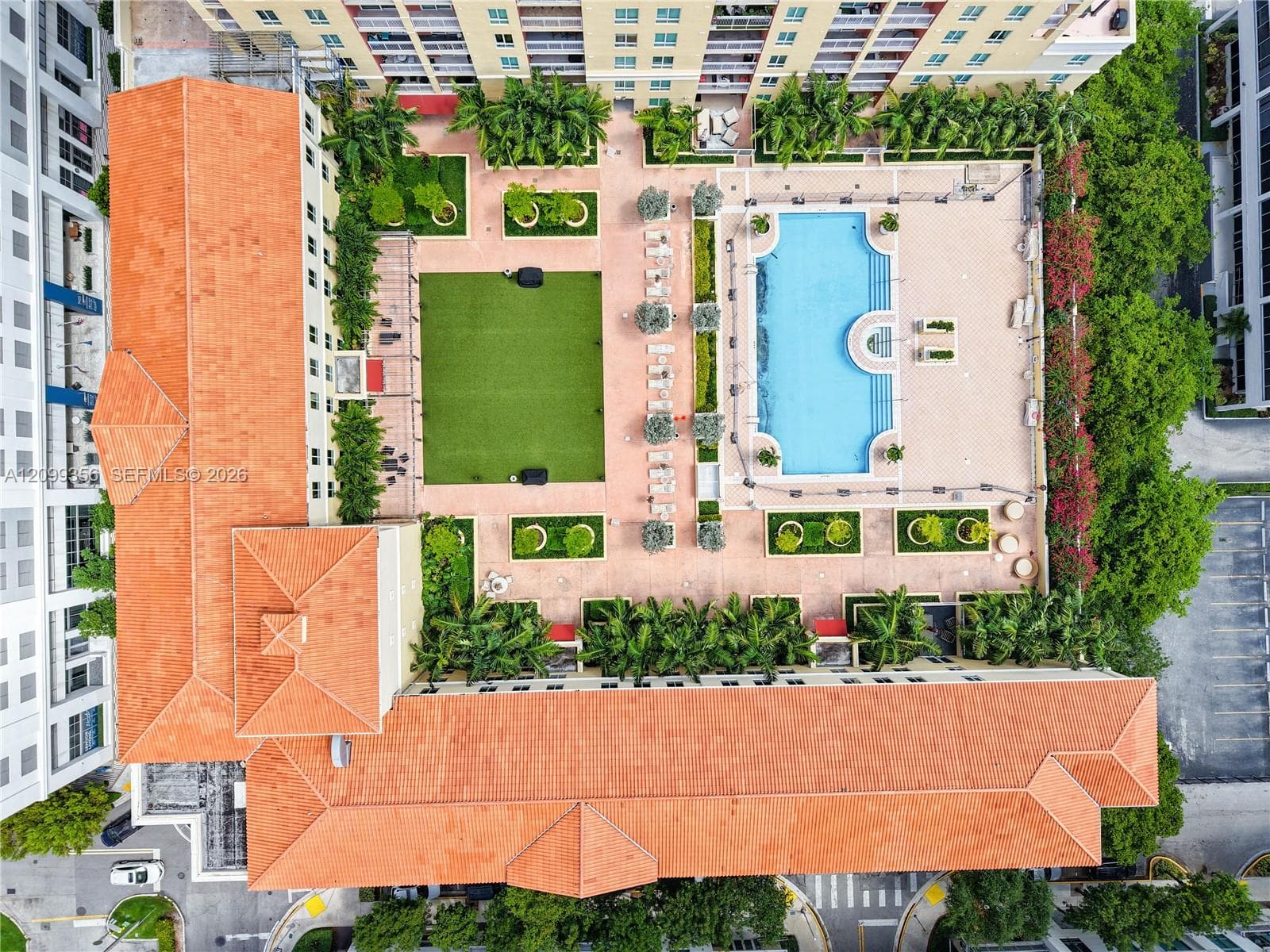 TOSCANO CONDO · #1610S in Miami - Photo 29