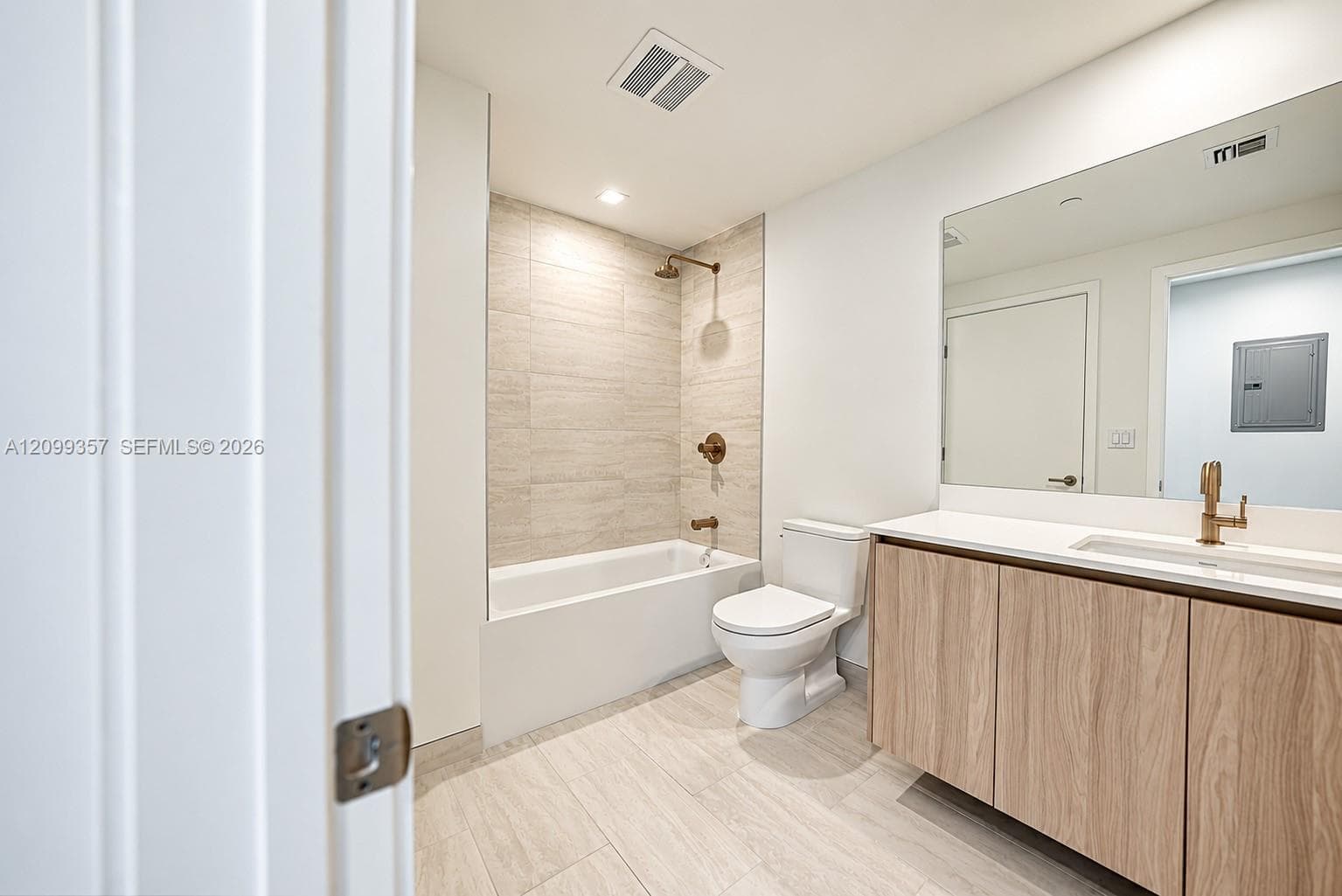2nd Bathroom