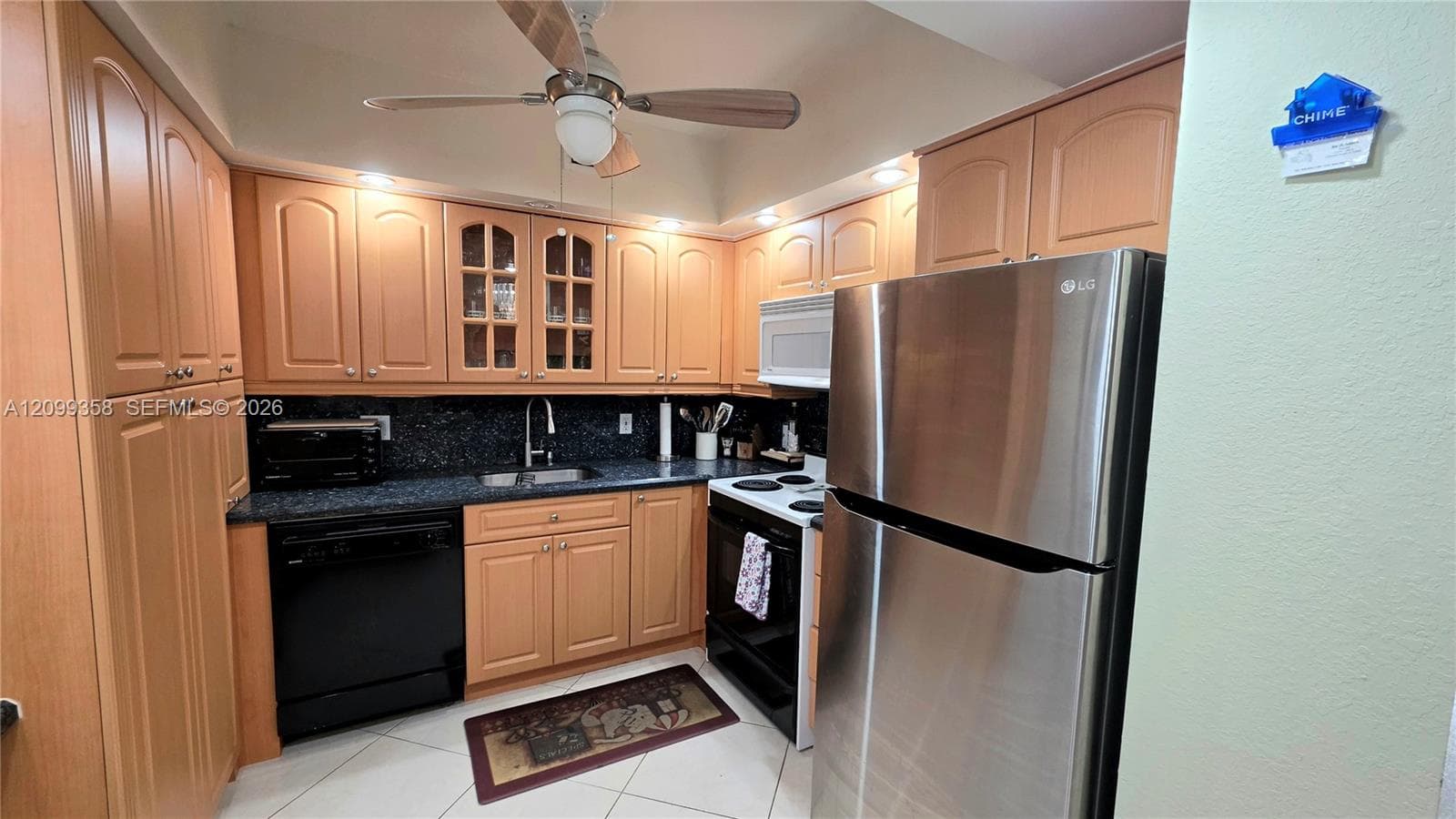 HEMISPHERES CONDO · #6G in Hallandale Beach - Photo 1