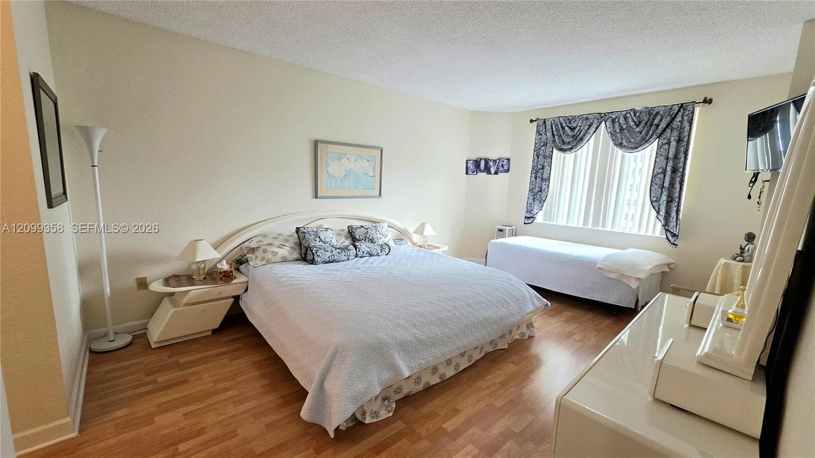 HEMISPHERES CONDO · #6G in Hallandale Beach - Photo 11