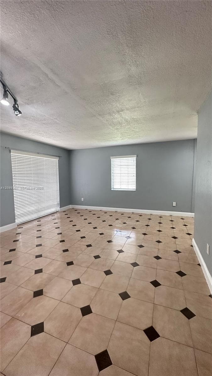 10771 SW 51st Dr photo 4