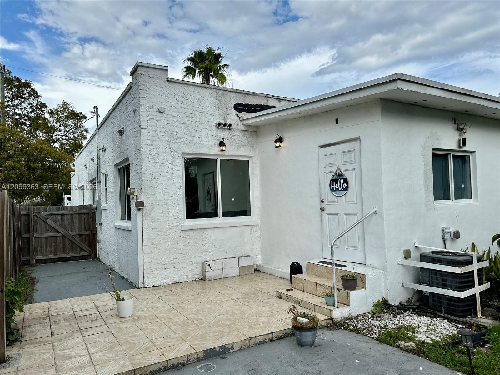 1284 NW 39 ST photo 5