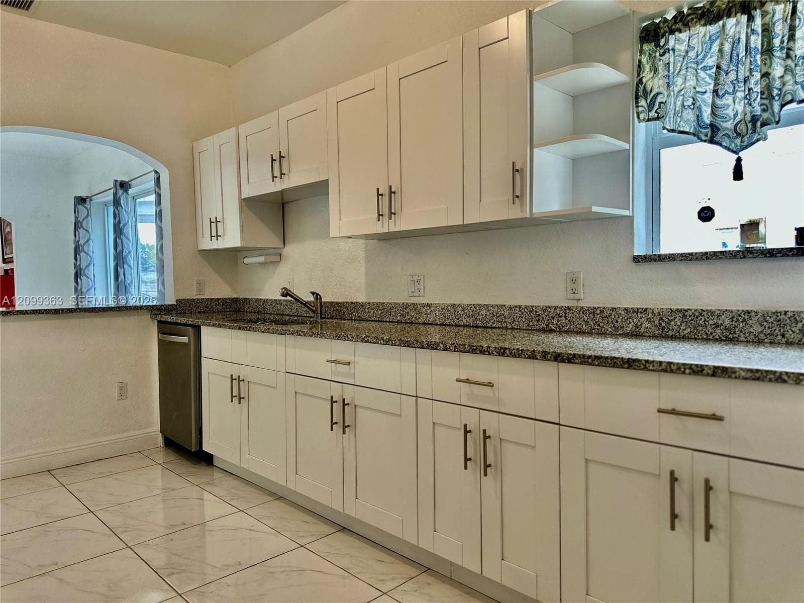 1284 NW 39 ST photo 9