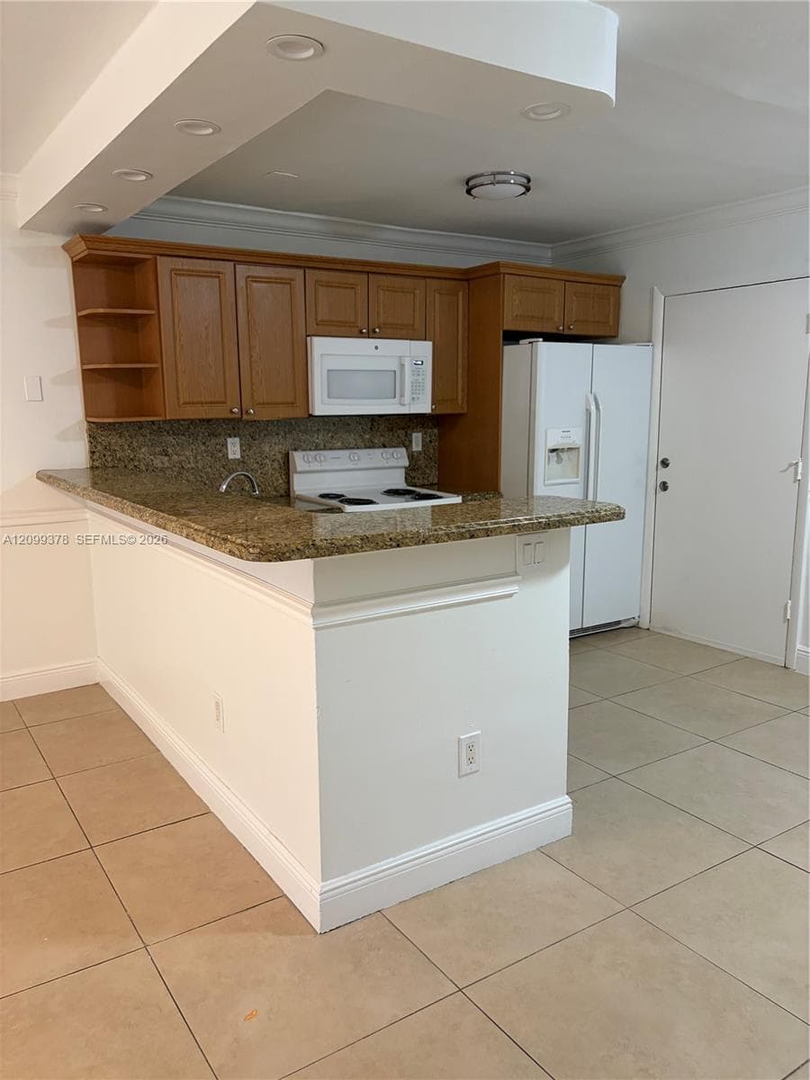 DADELAND CAPRI CONDO · #C120 in Miami - Photo 6