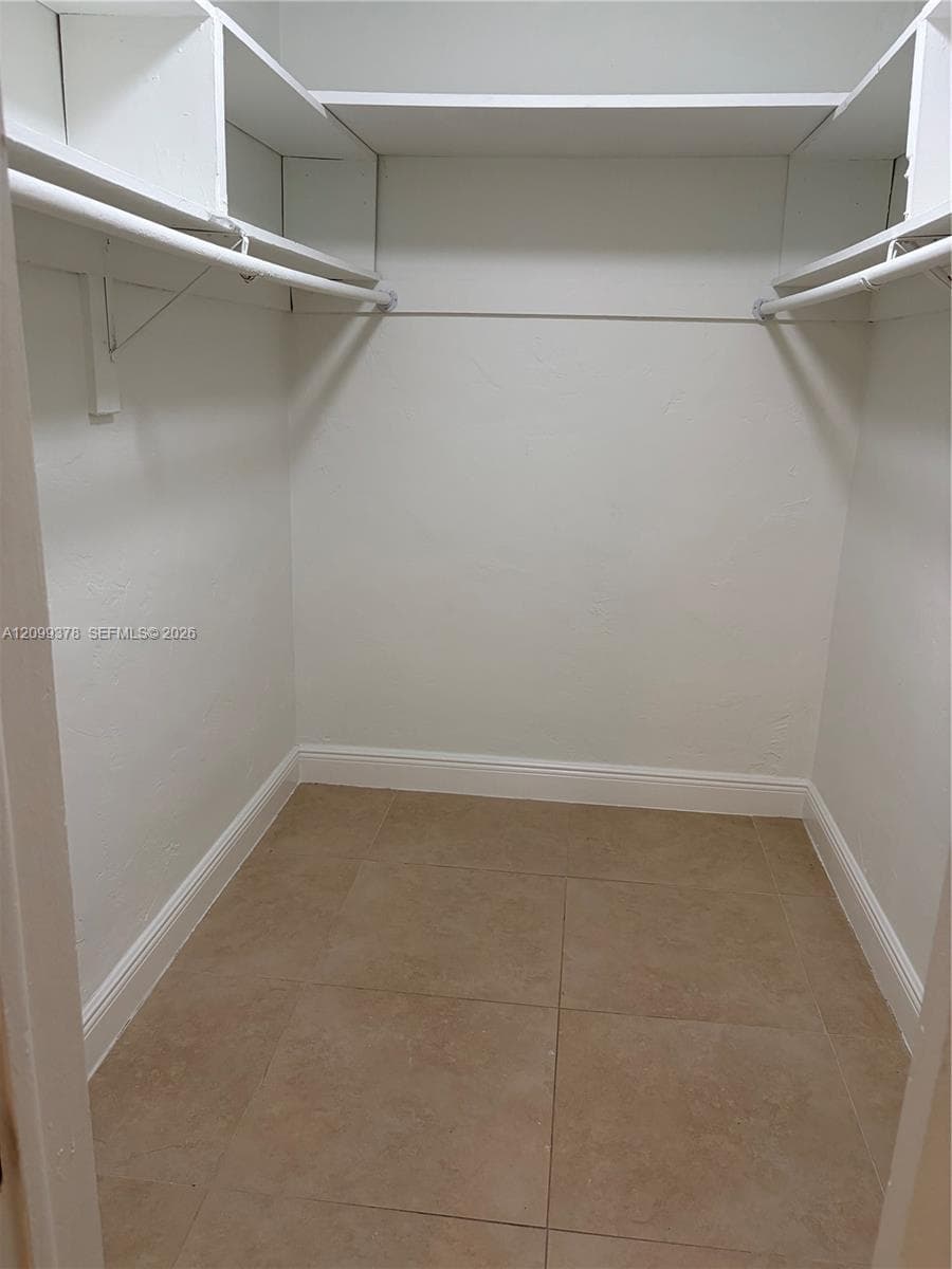 DADELAND CAPRI CONDO · #C120 in Miami - Photo 5