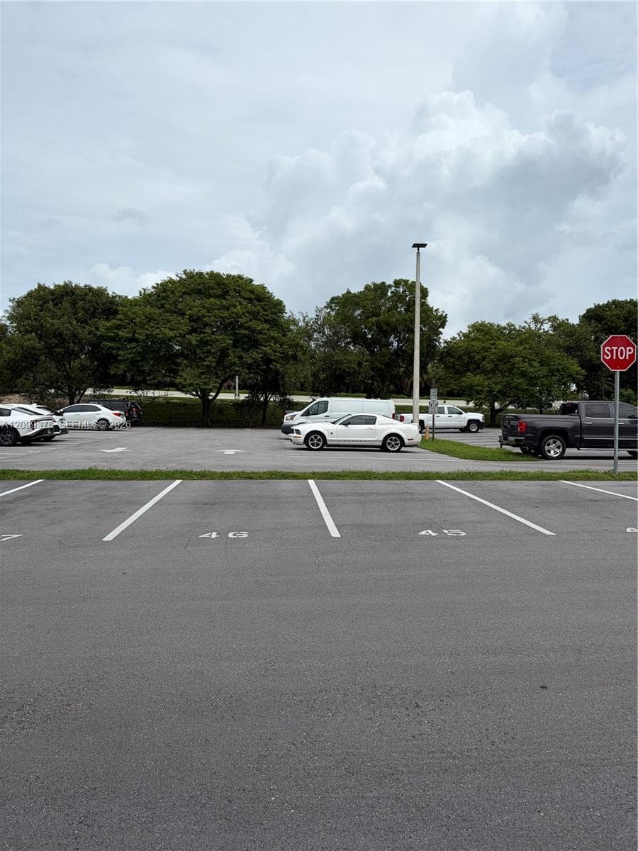 DADELAND CAPRI CONDO · #C120 in Miami - Photo 9