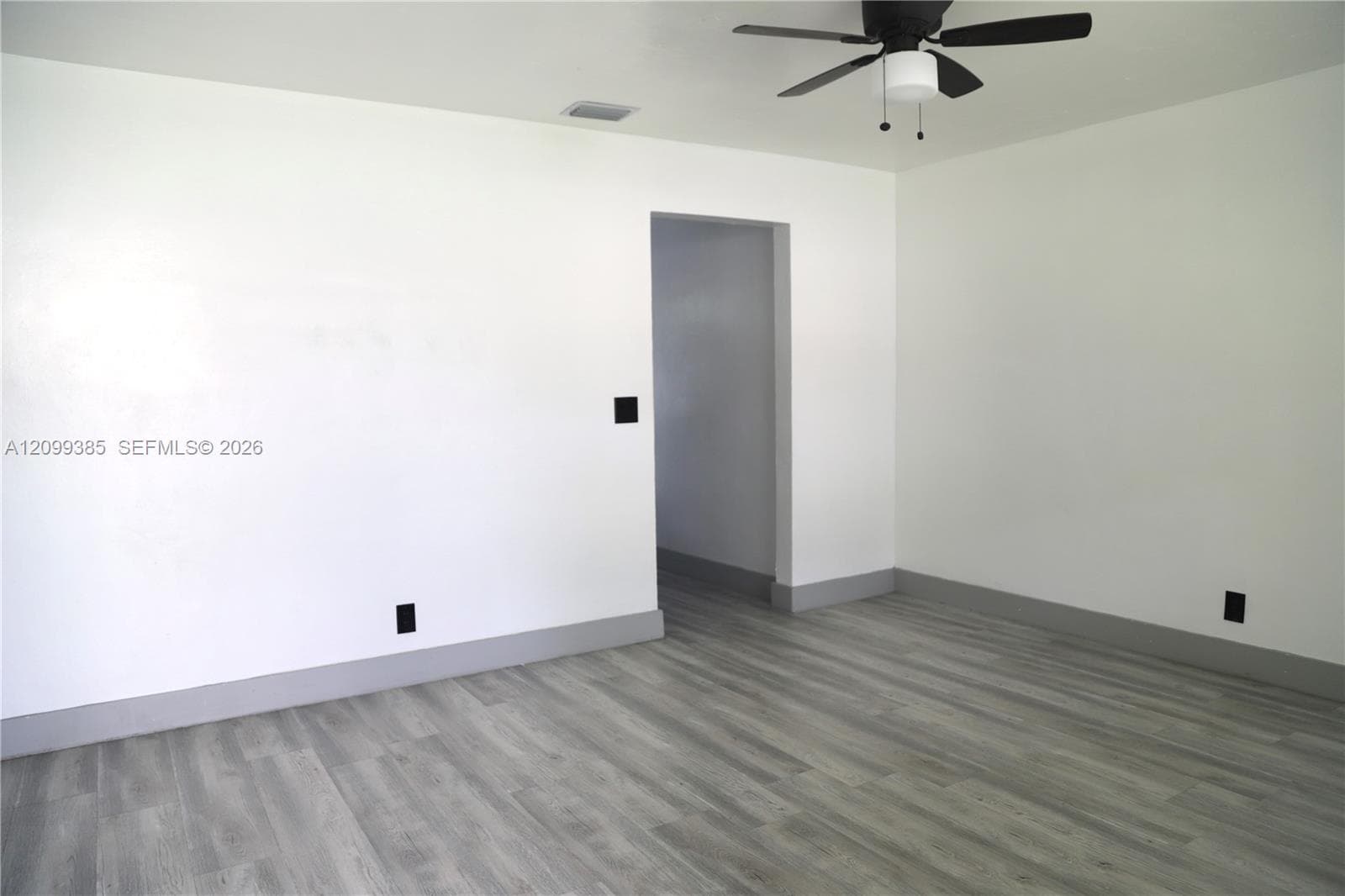 OAK ACRES · #1E in Hallandale Beach - Photo 7