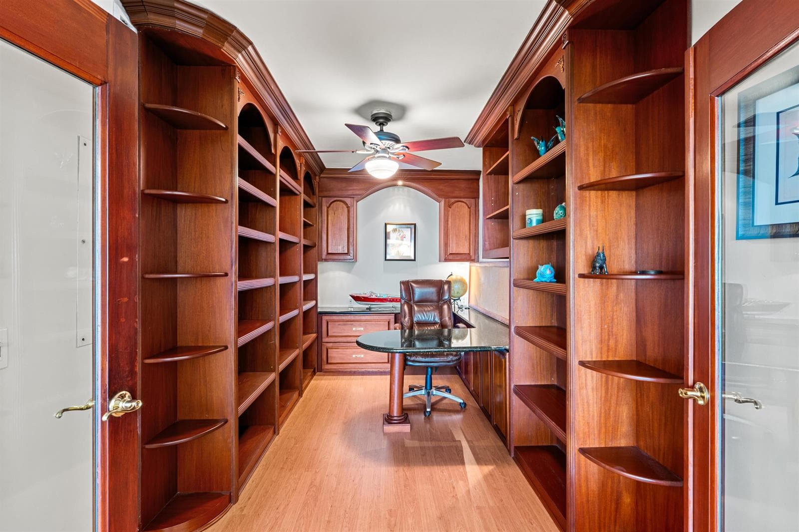 OCEANVIEW OFFICE
