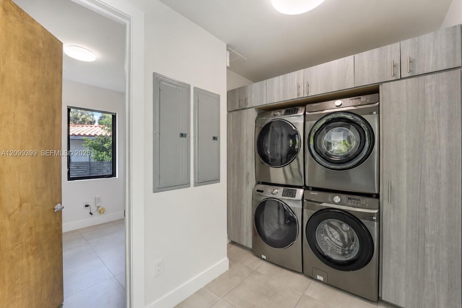 56 Samana Dr photo 6