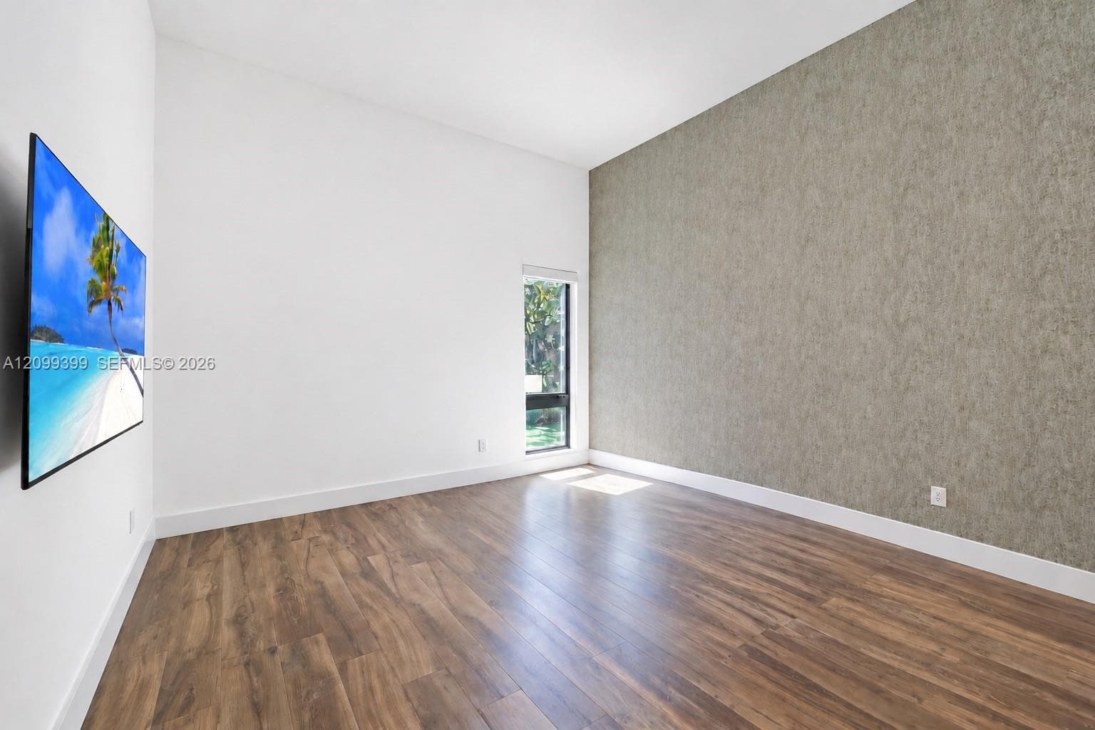 Downstairs Suite